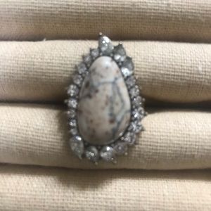 Chloe + Isabel sz 8 African Plains statement ring